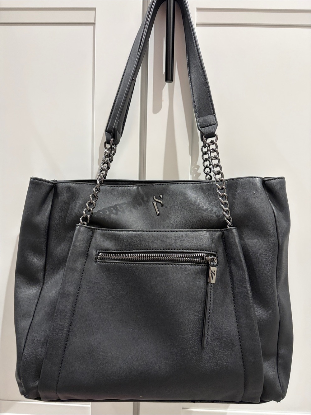 Simply Vera Vera Wang Black Chain-Handle Shoulder Bag
